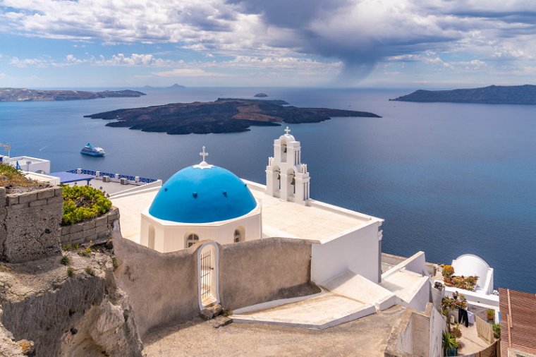 101 Santorini, 3 Klokken van Fira Kerk.jpg